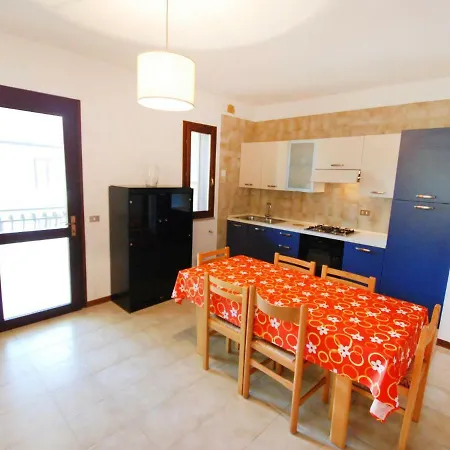 아파트 Locazione Turistica Flamicia-4 *